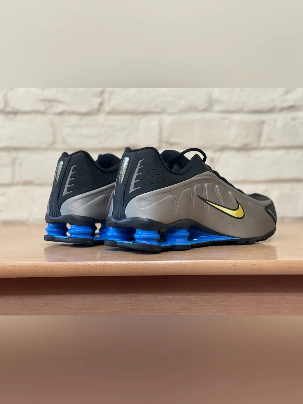 Nike Shox R4 Shoes 